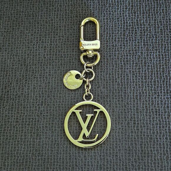 Louis Vuitton Other - Louis Vuitton Circle Bag Charm WITHOUT Keyholder - Used